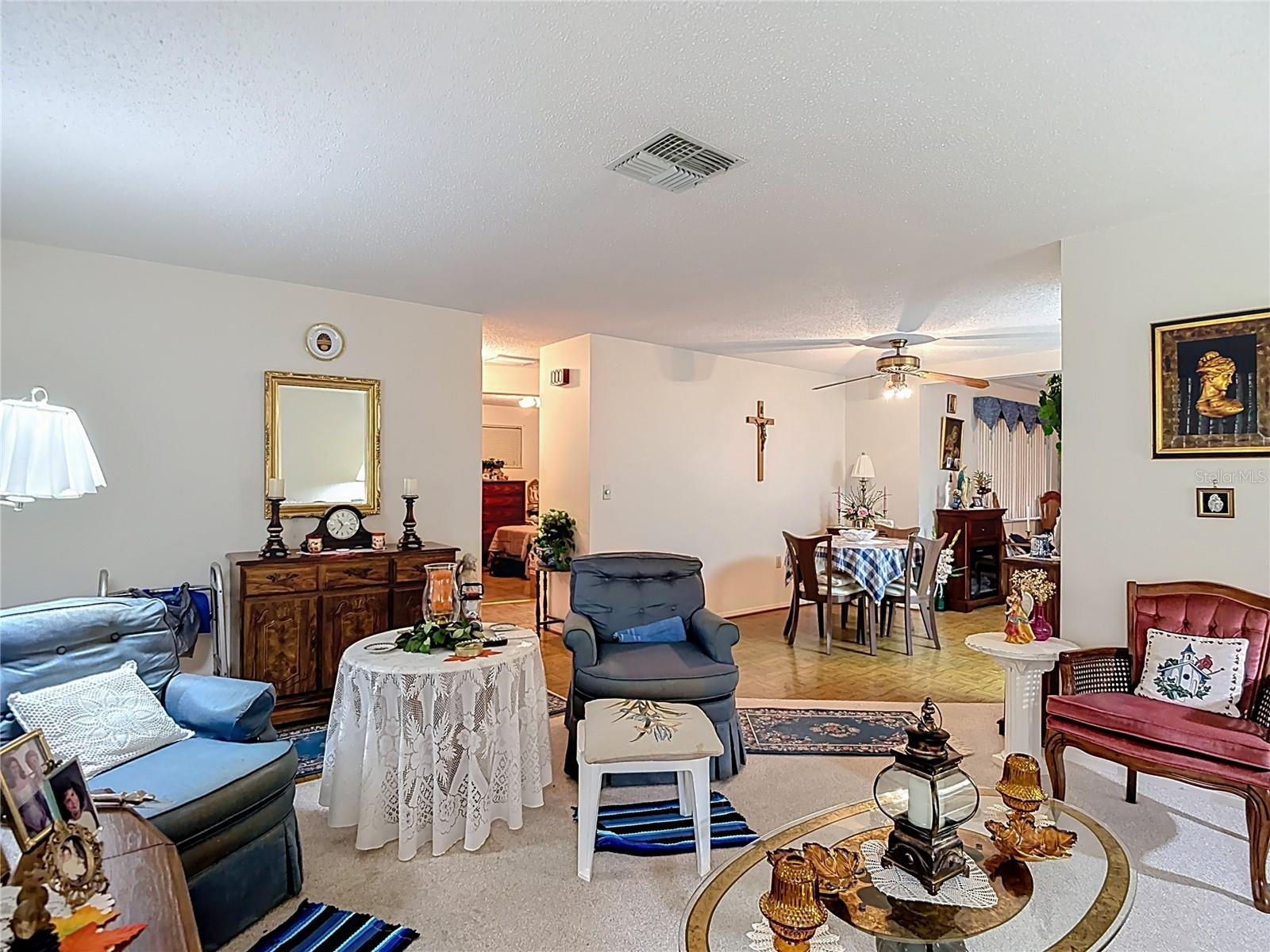 LAKEWOOD VILLAS - Residential