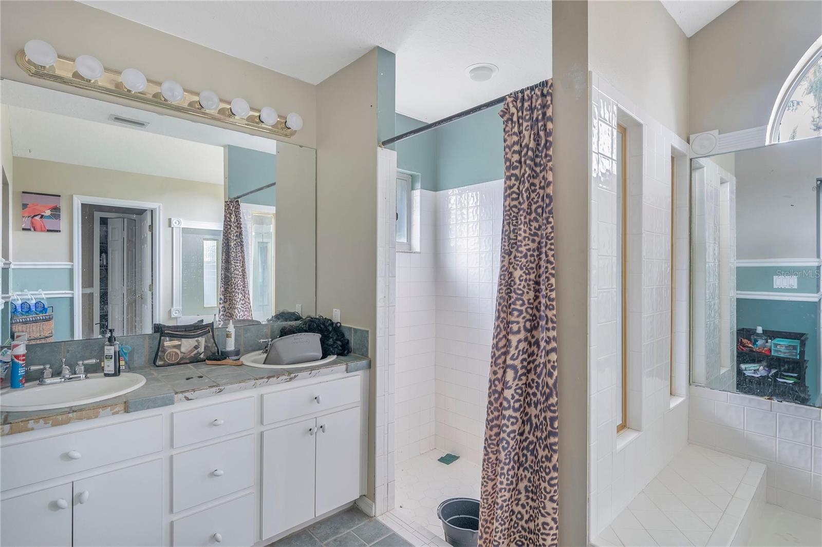 LITTLE LAKE ESTATES - Residential