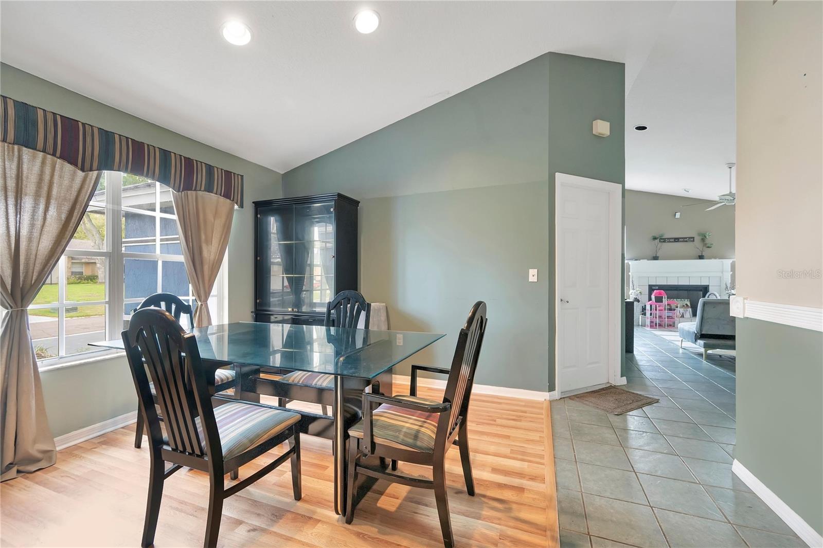 LITTLE LAKE ESTATES - Residential