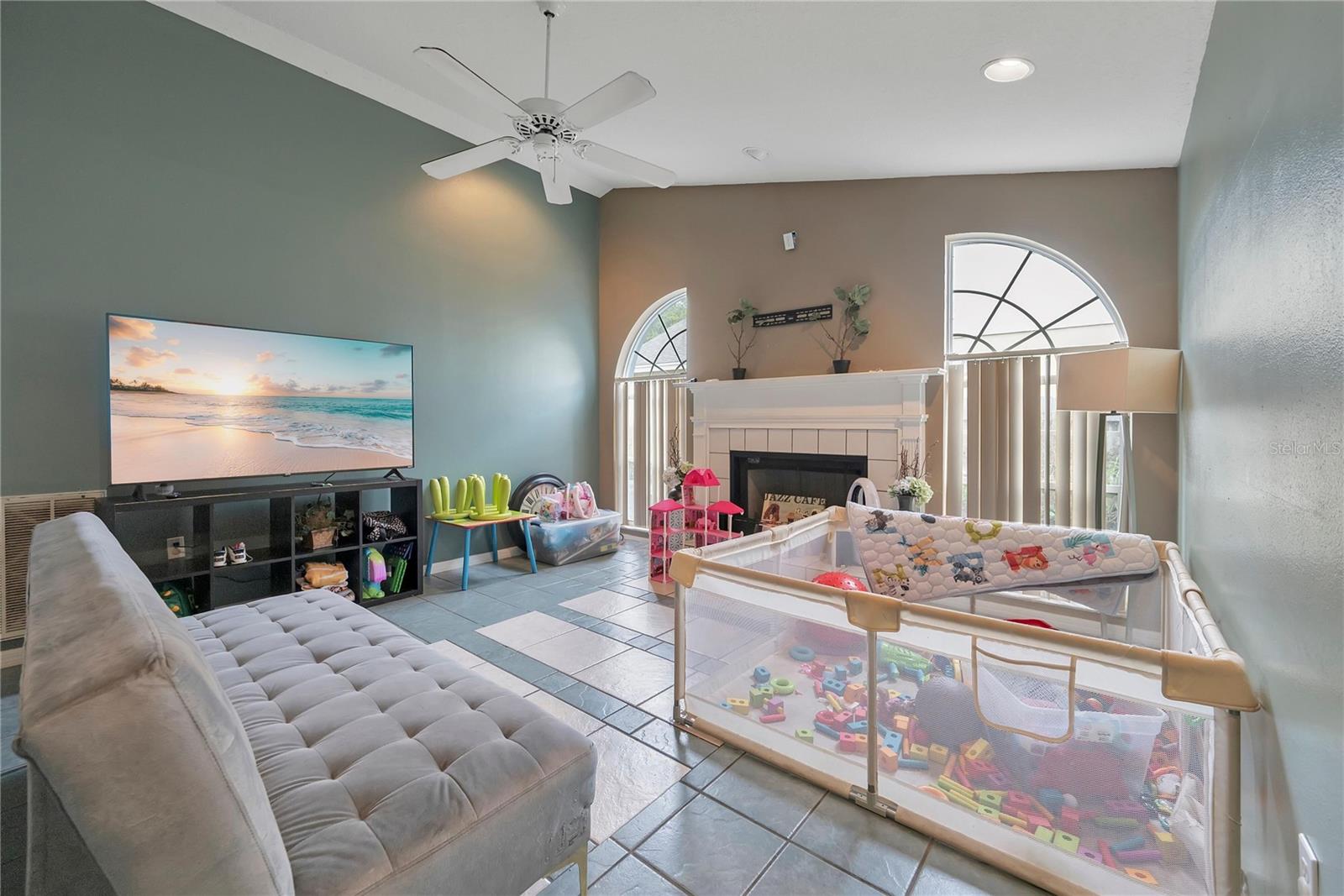 LITTLE LAKE ESTATES - Residential