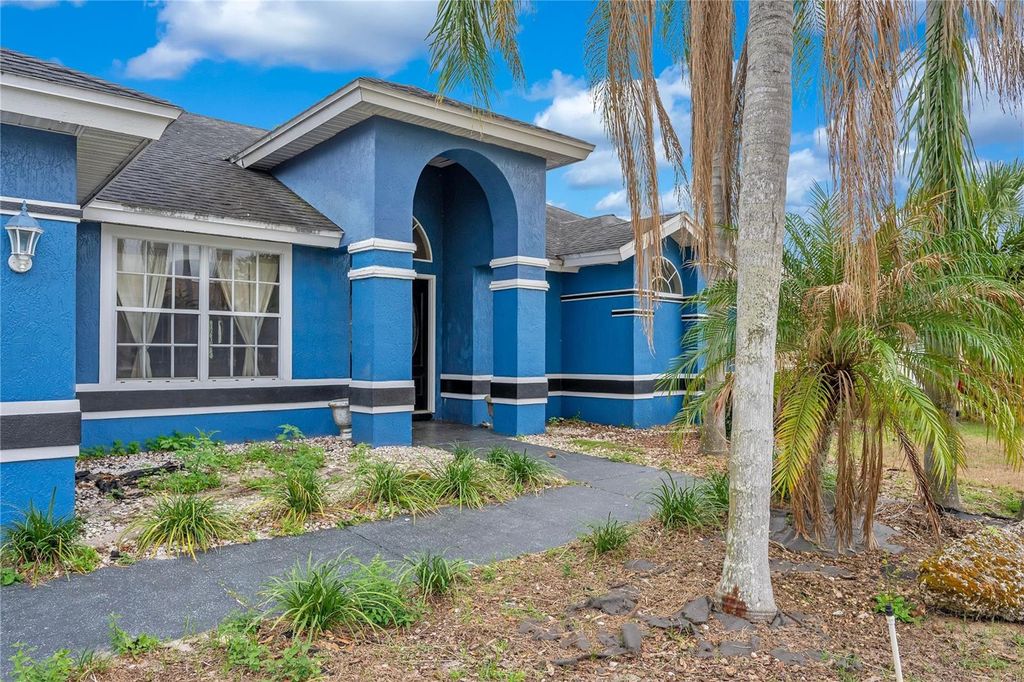 Photo of 523 Little Lake Court, Winter Haven, FL 33884 (MLS # O6391604)