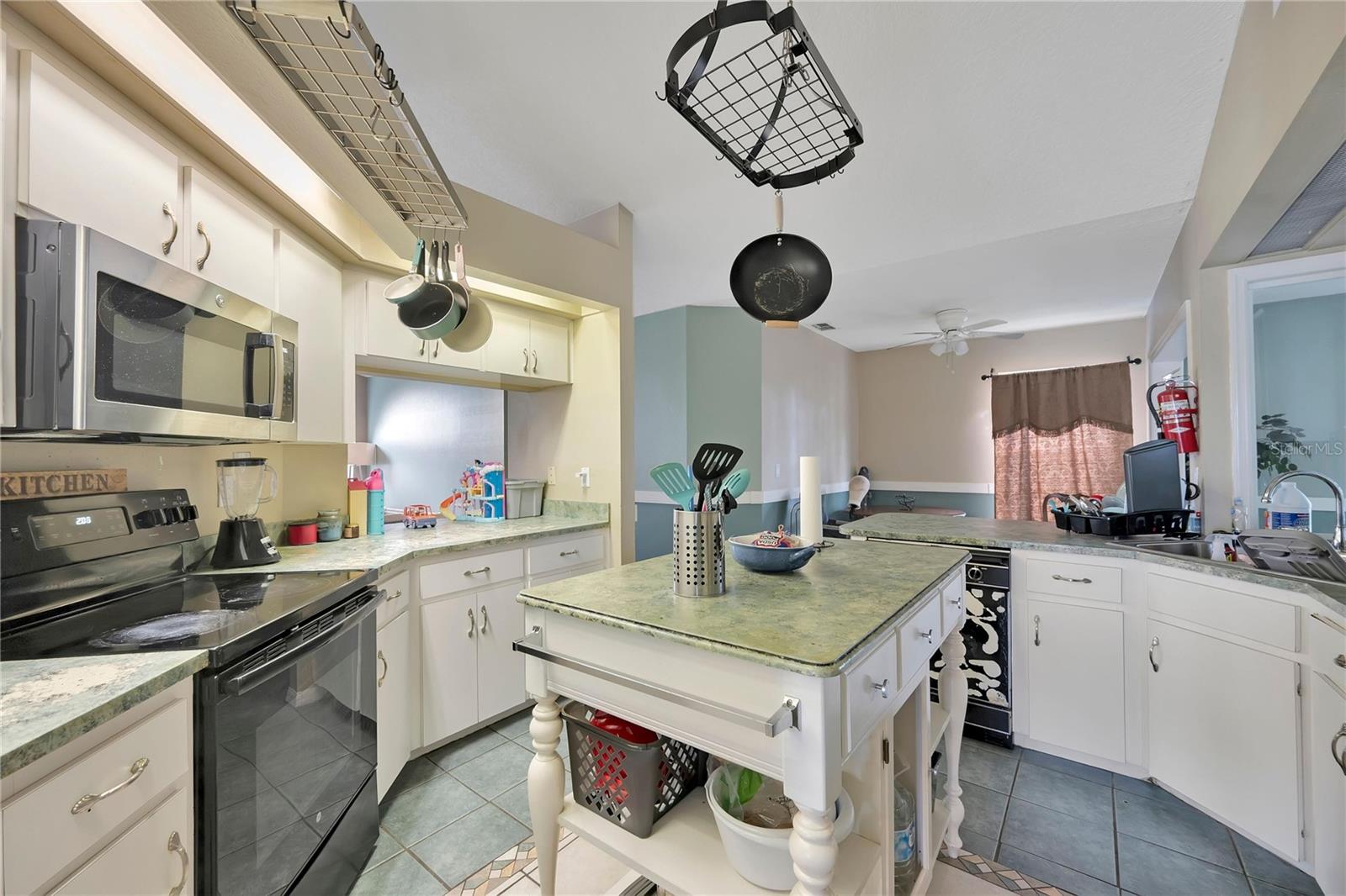 LITTLE LAKE ESTATES - Residential