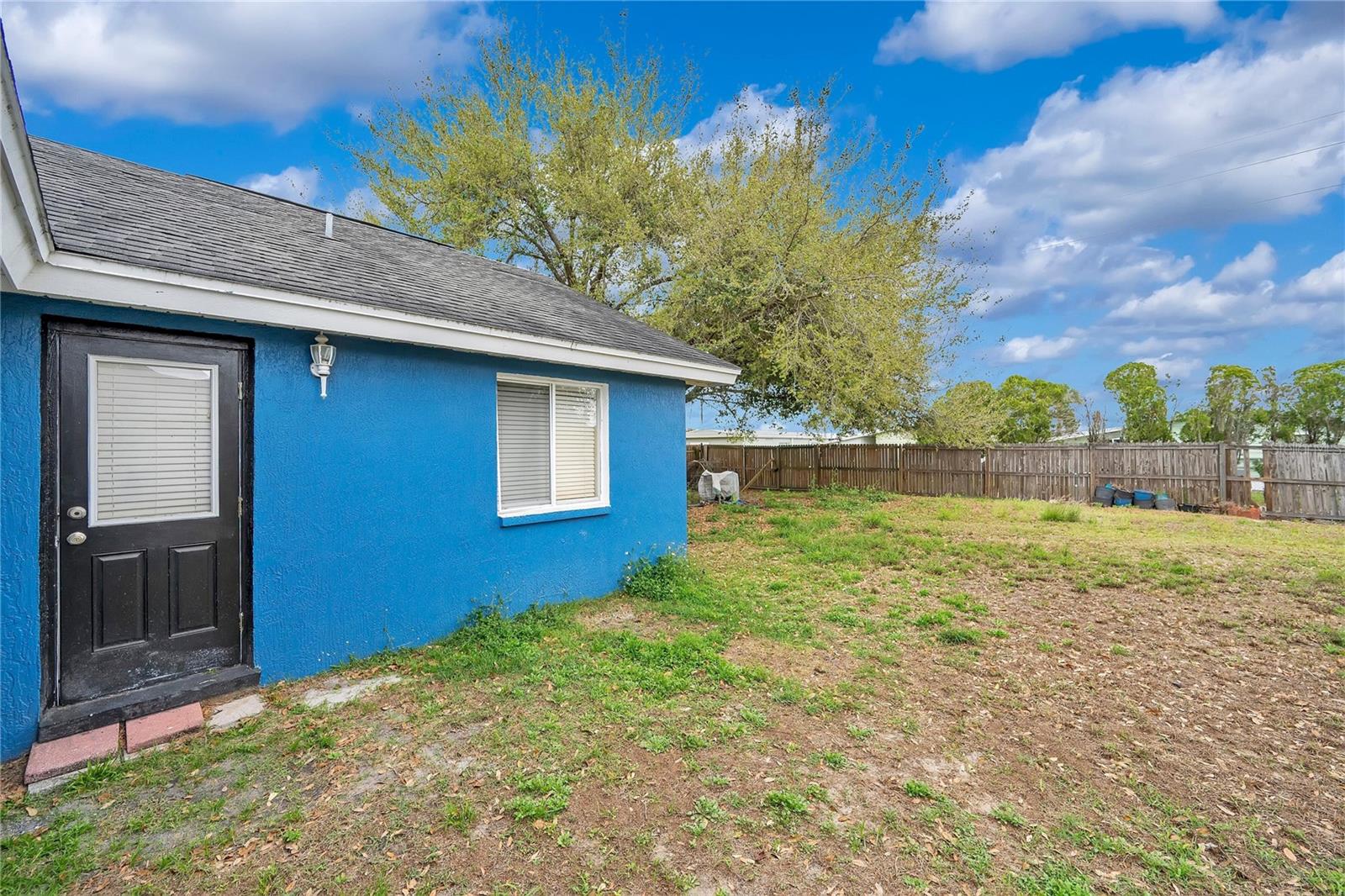 LITTLE LAKE ESTATES - Residential