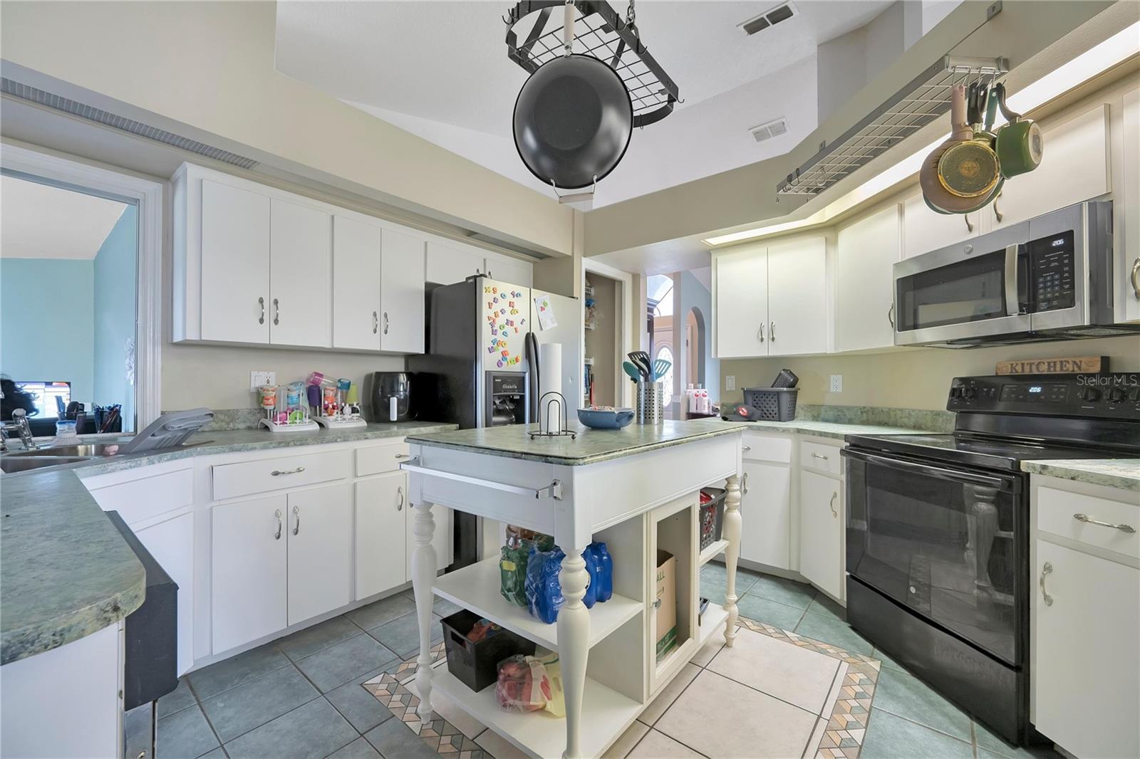 LITTLE LAKE ESTATES - Residential