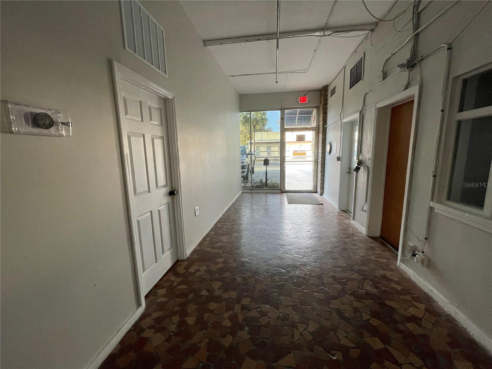 LEESBURG - Commercial Lease