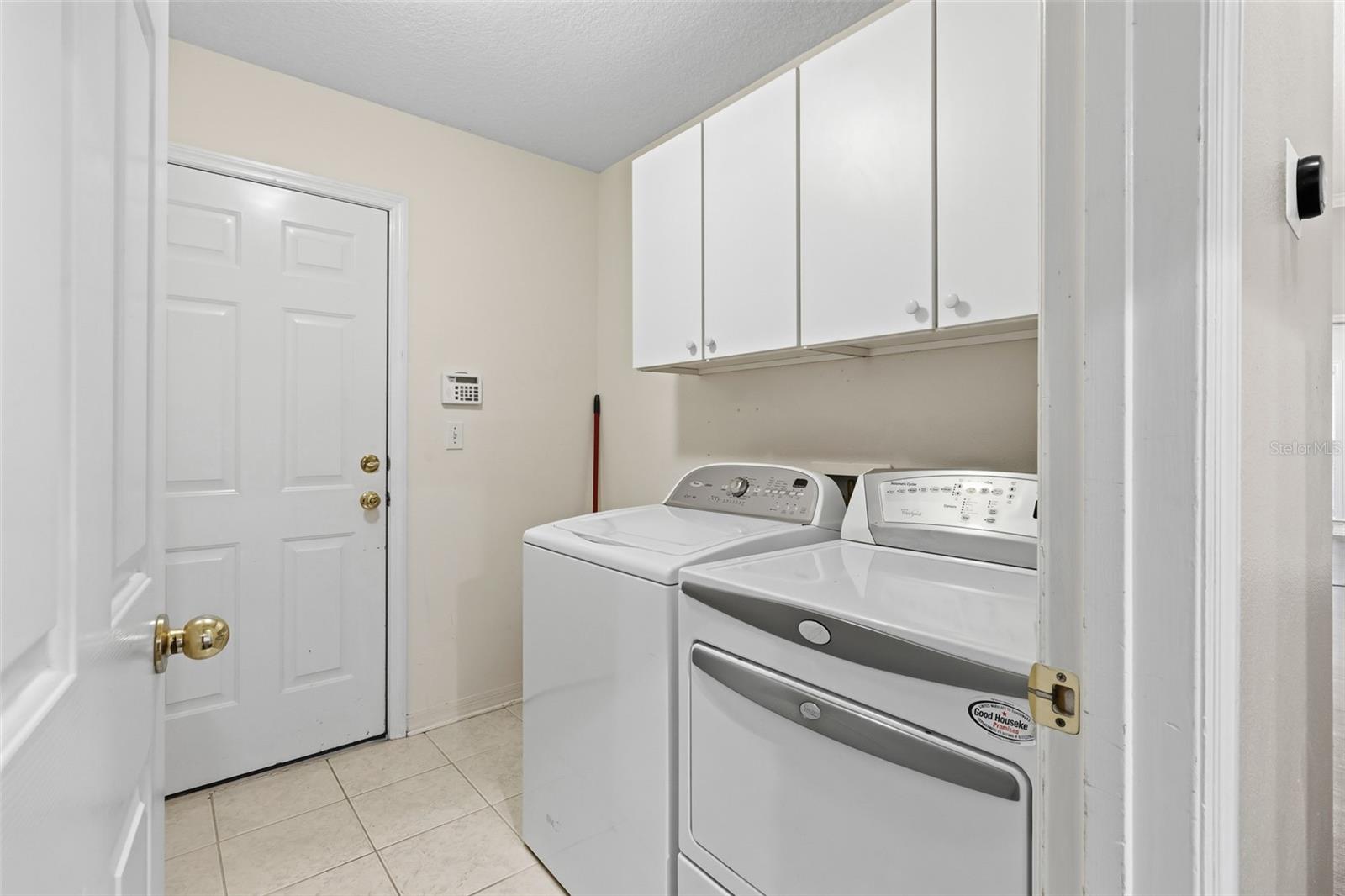 MENTONE CLUSTER PH 8 - Residential