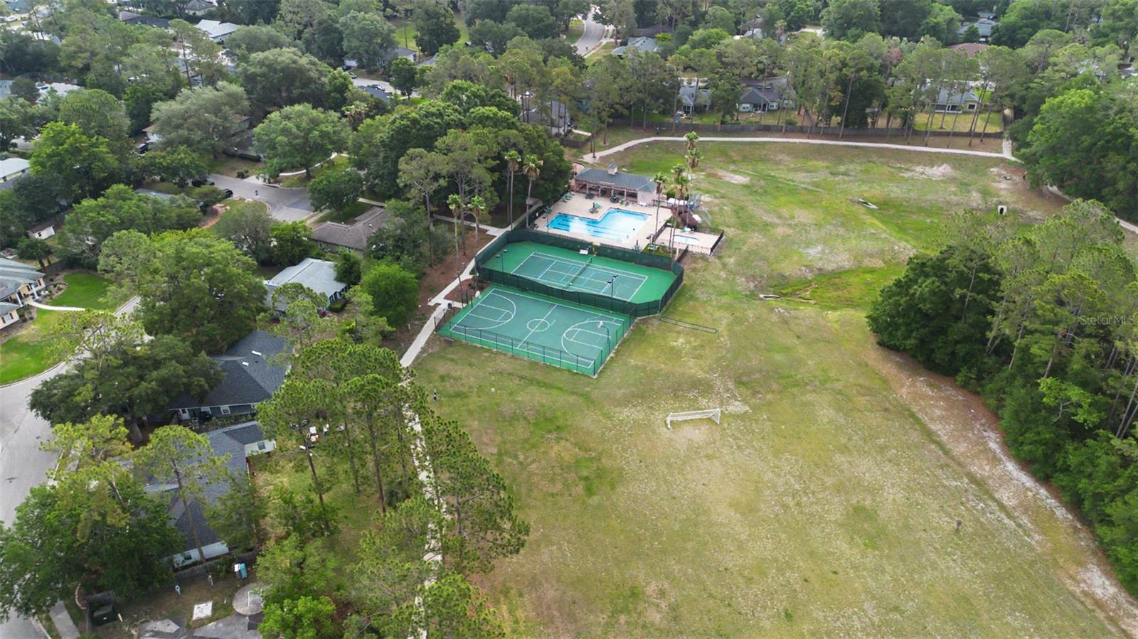 MENTONE CLUSTER PH 8 - Residential