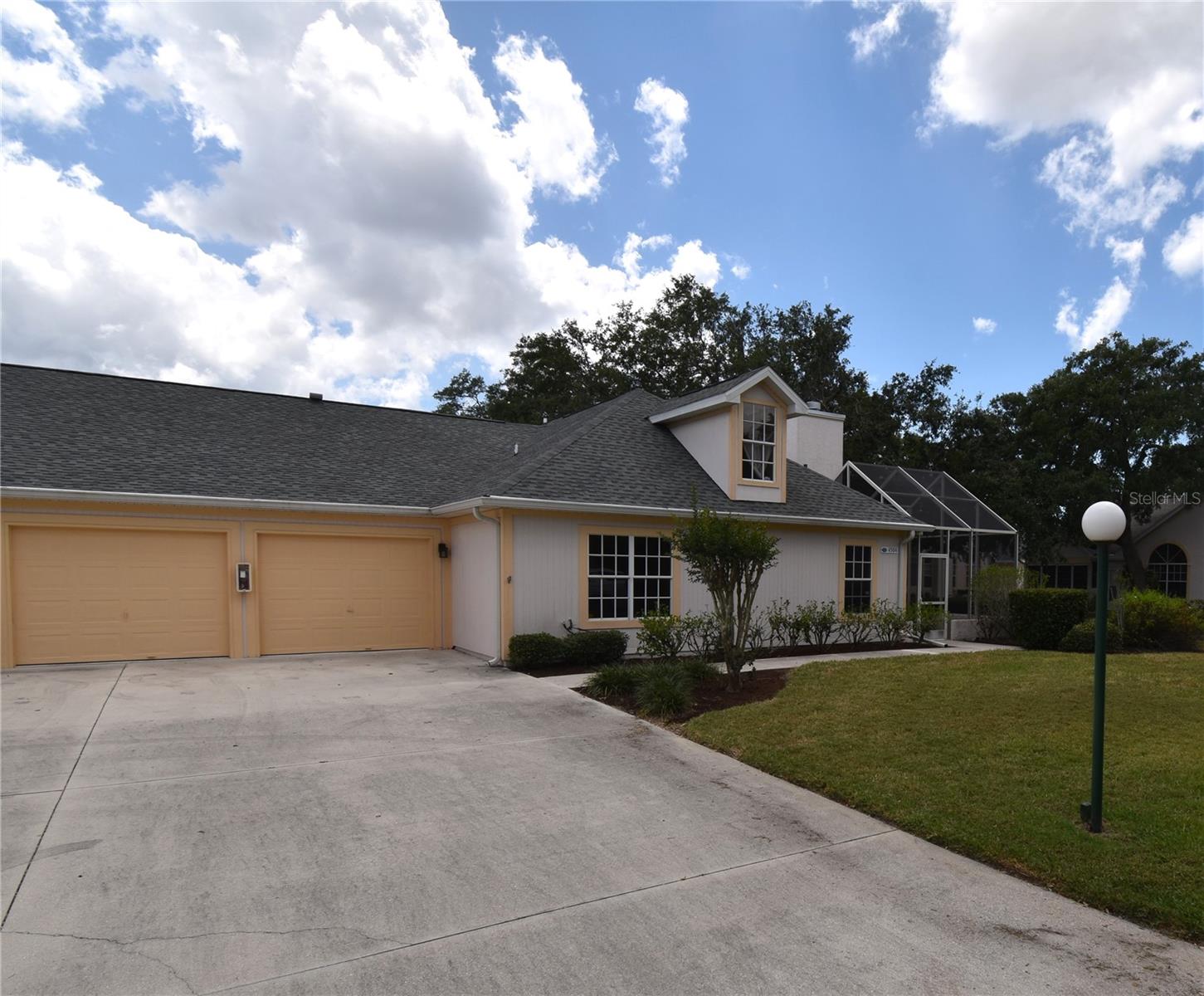 CALUMET AT CENTERGATE 1 - Residential