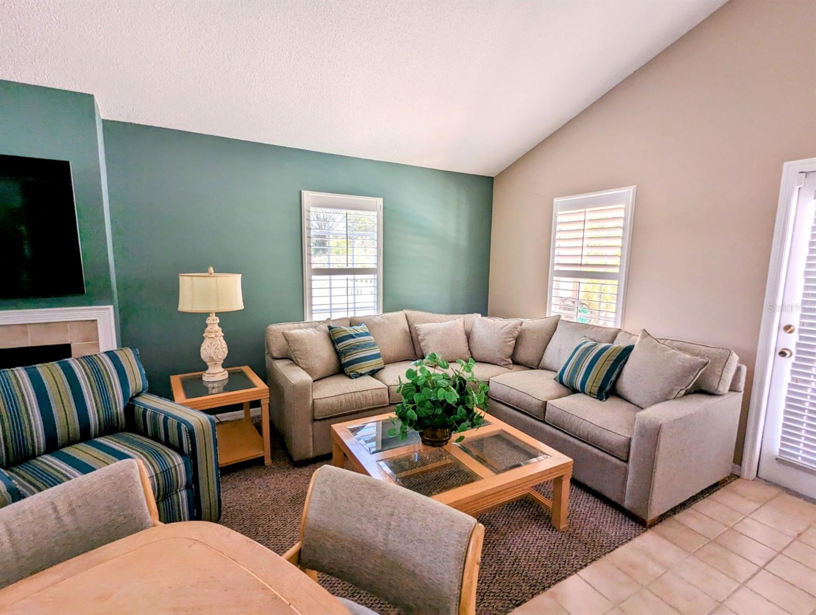 CALUMET AT CENTERGATE 1 - Residential