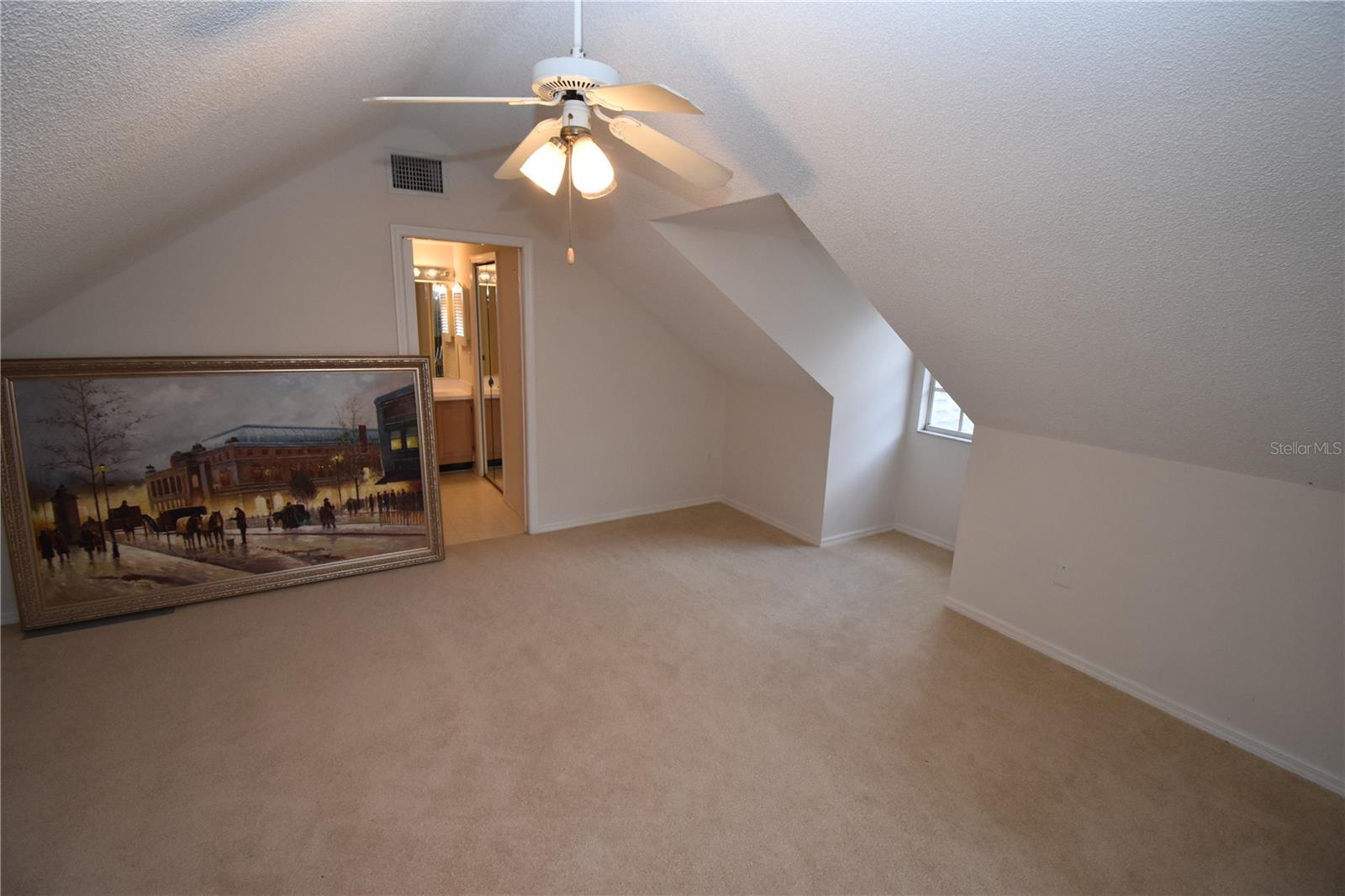 CALUMET AT CENTERGATE 1 - Residential