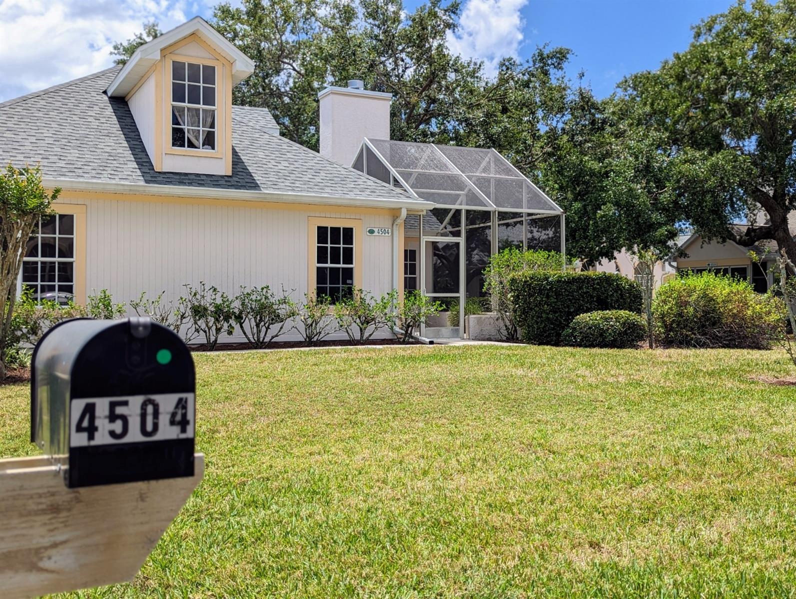 CALUMET AT CENTERGATE 1 - Residential