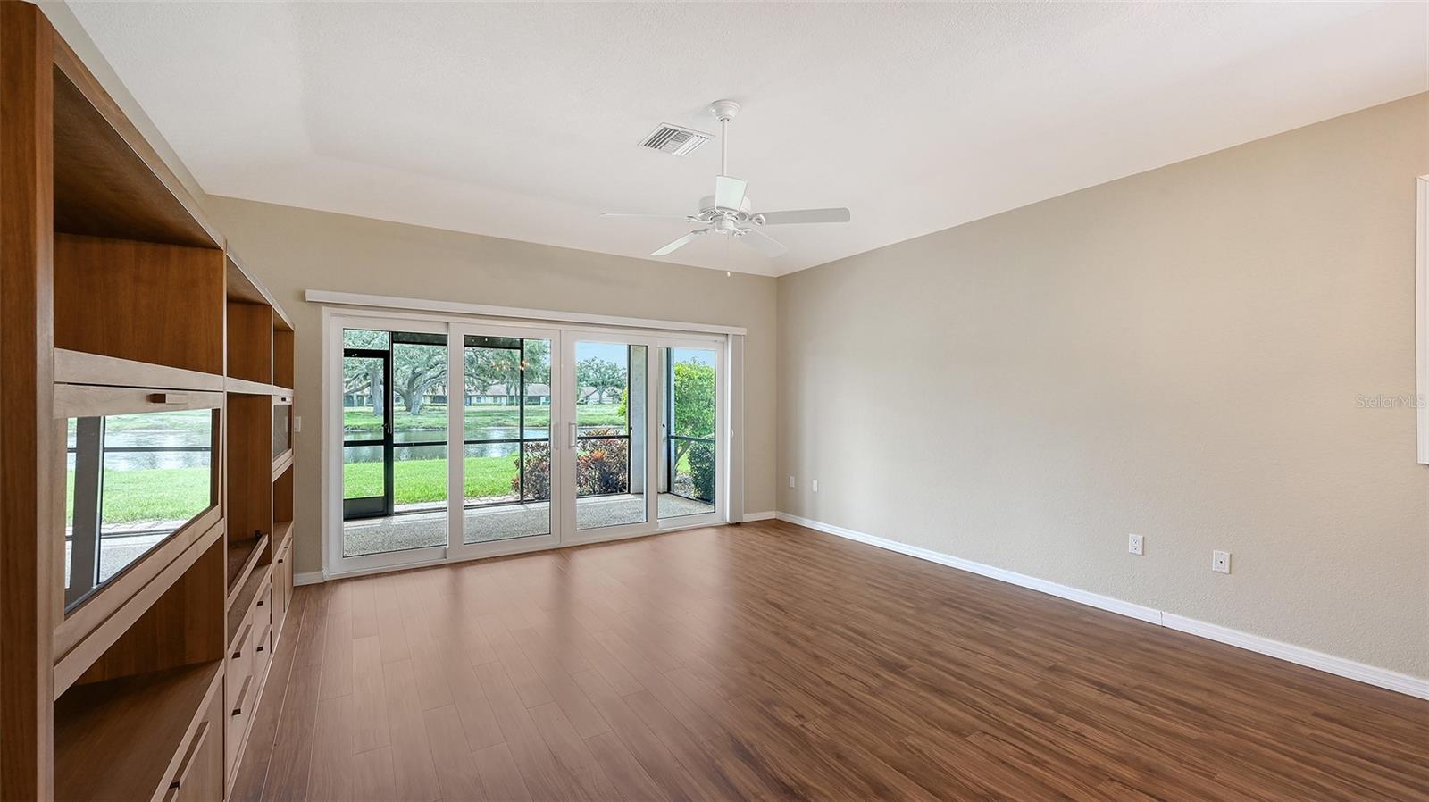 GOLF POINTE AT PALM-AIRE CC SEC III - Residential