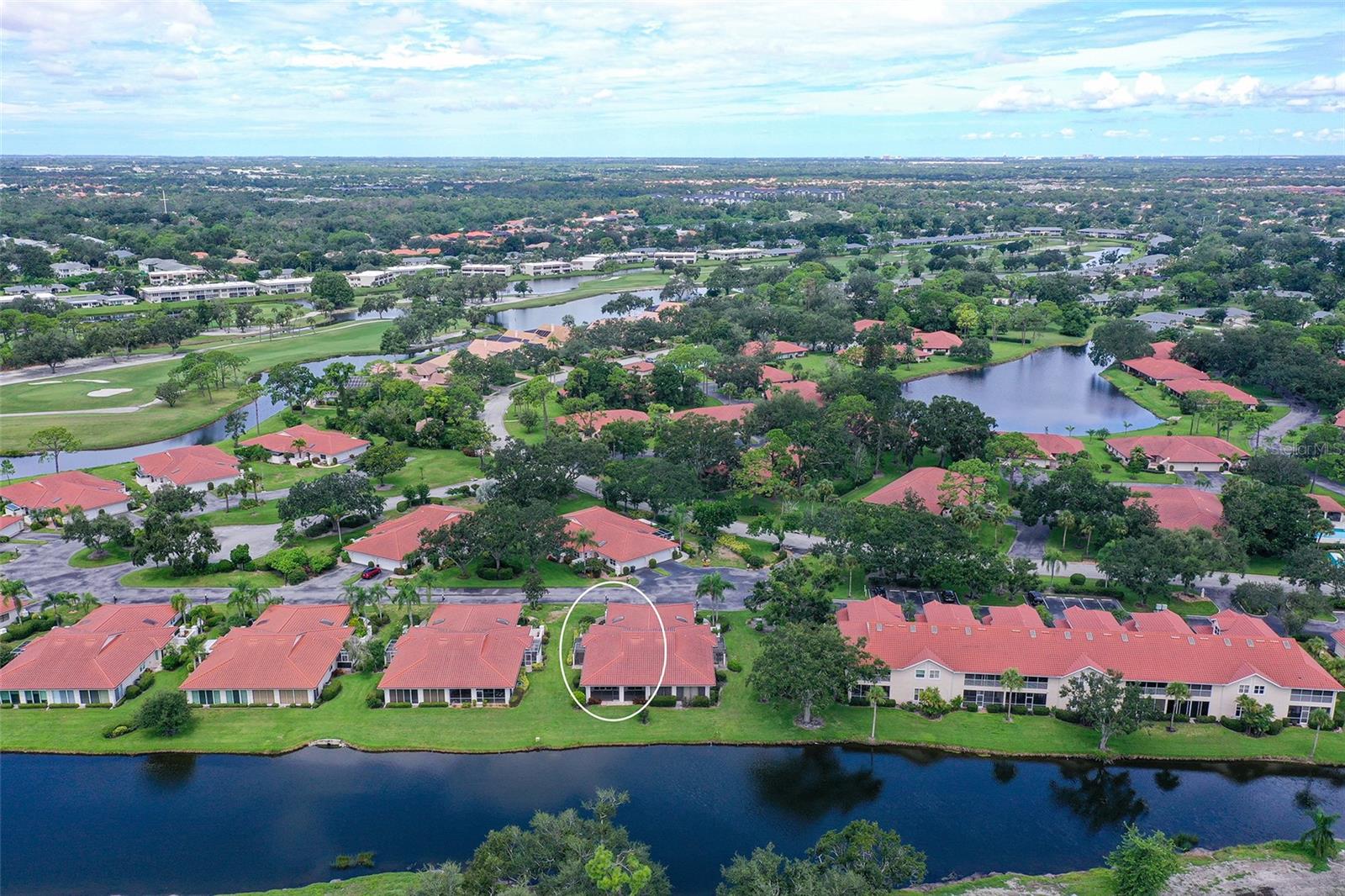 GOLF POINTE AT PALM-AIRE CC SEC III - Residential