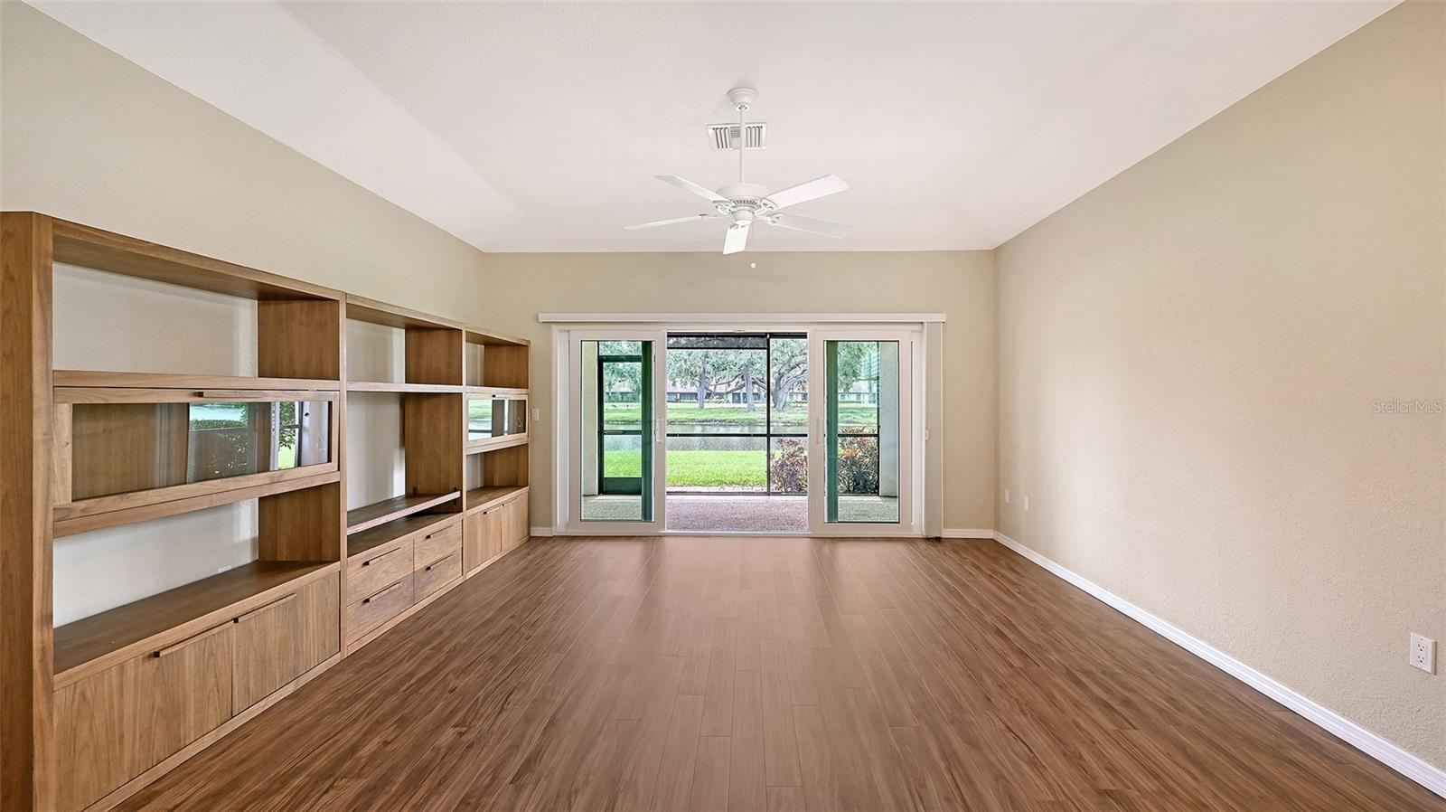 GOLF POINTE AT PALM-AIRE CC SEC III - Residential