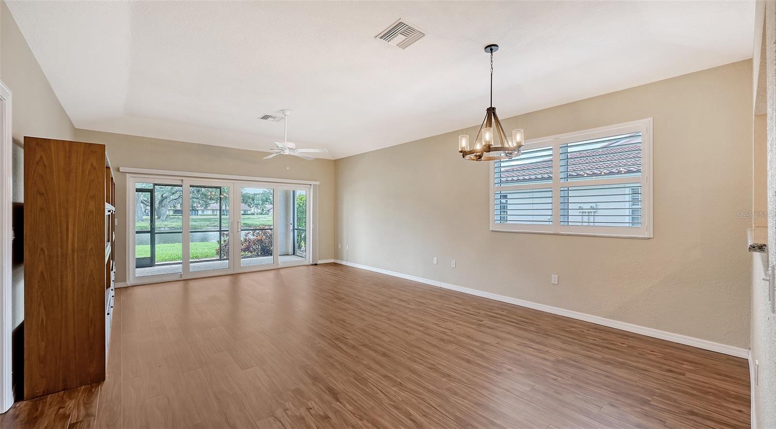 GOLF POINTE AT PALM-AIRE CC SEC III - Residential