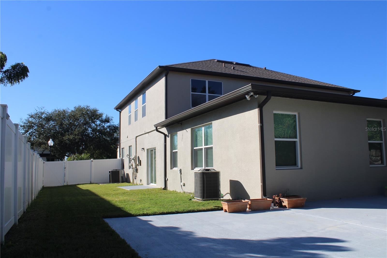 NEPTUNE POINT - Residential