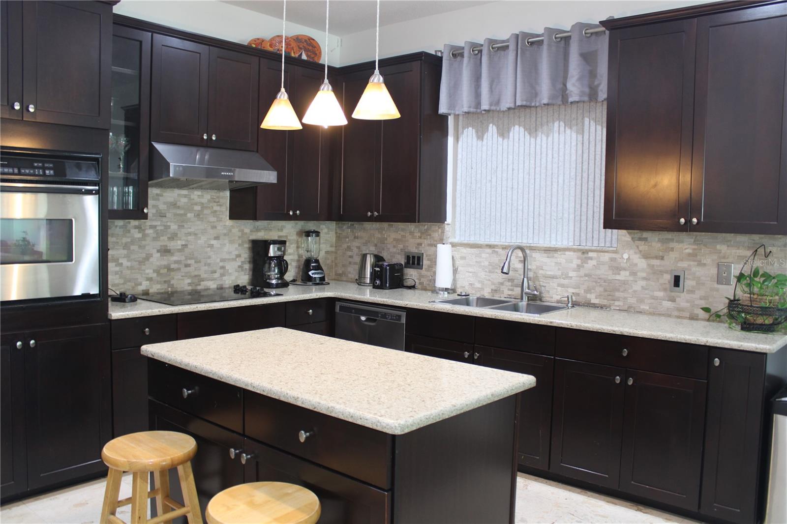 NEPTUNE POINT - Residential