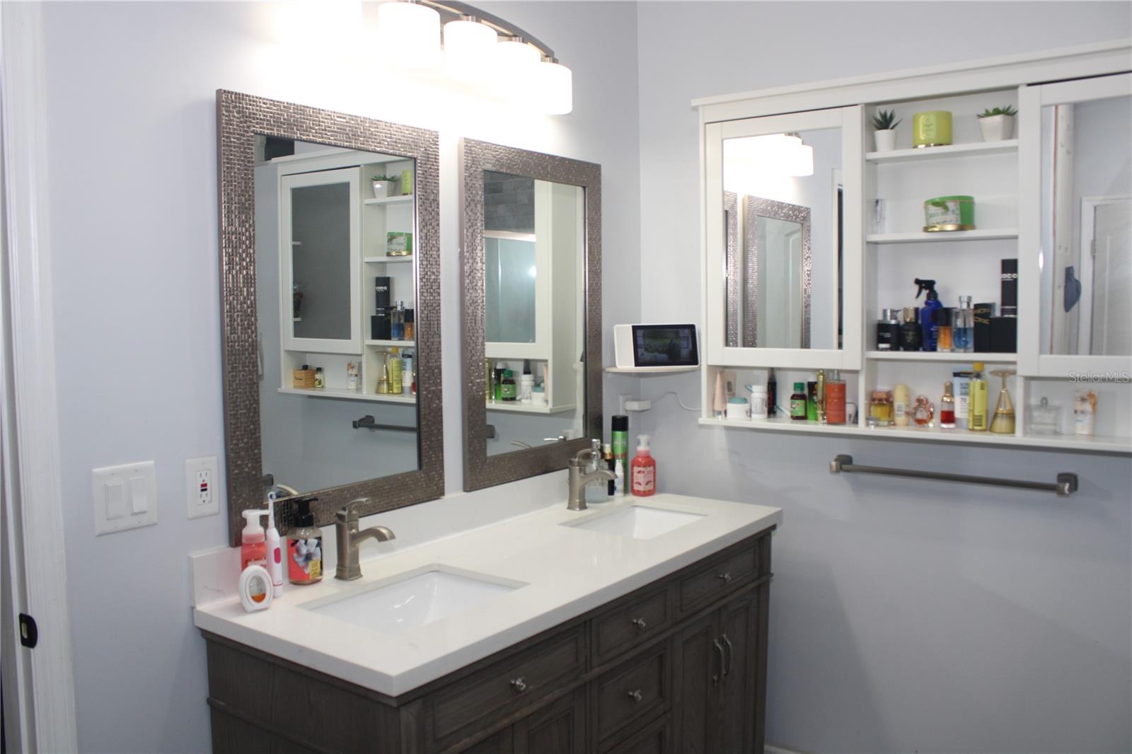 NEPTUNE POINT - Residential