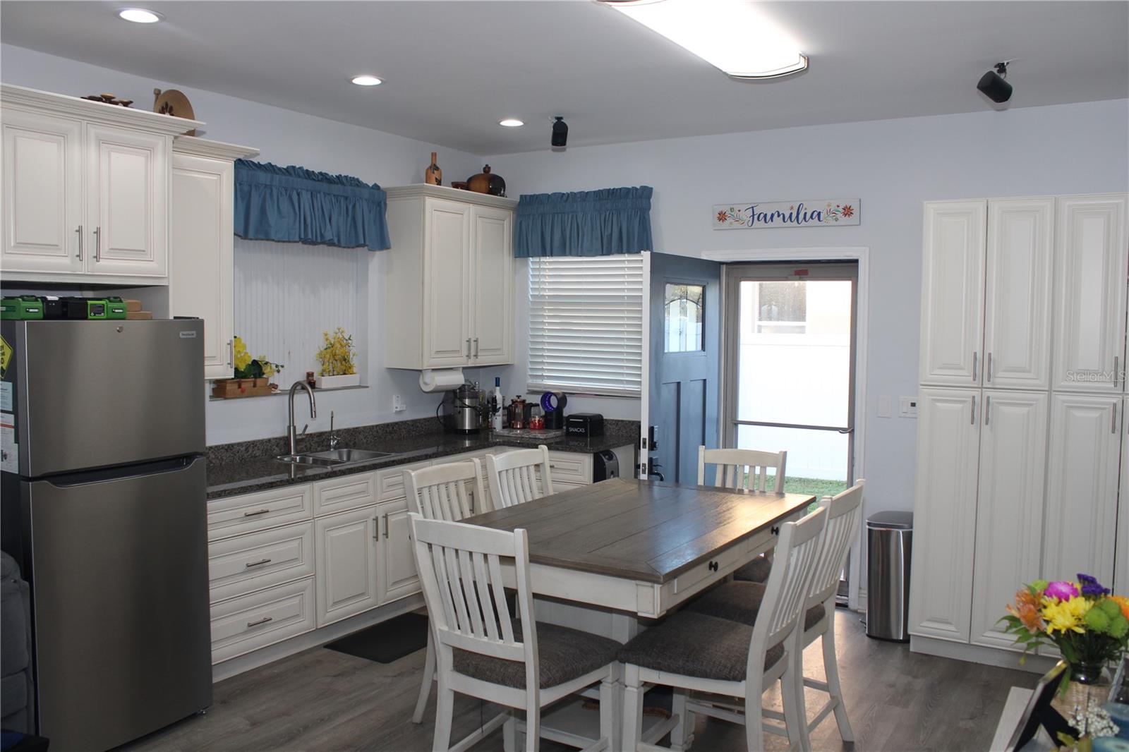 NEPTUNE POINT - Residential