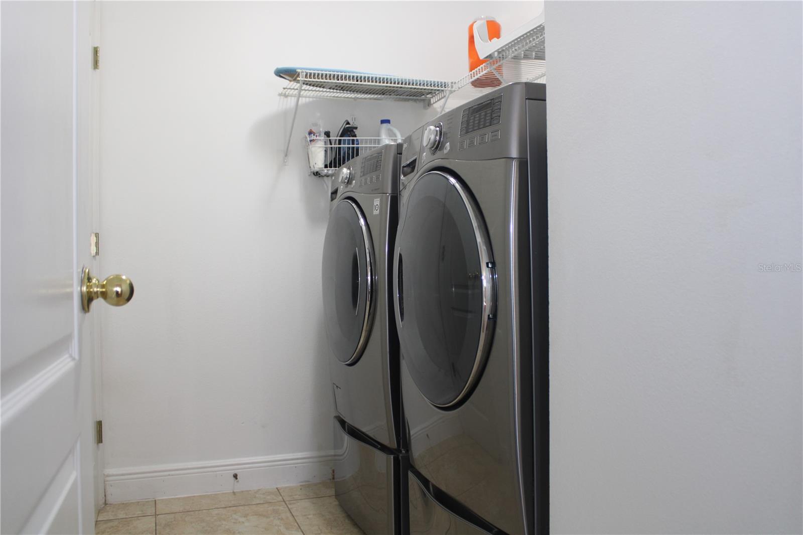 NEPTUNE POINT - Residential