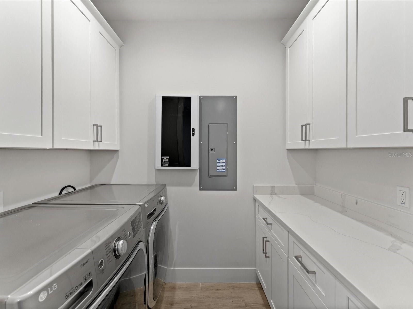 PARK SHORE - Residential