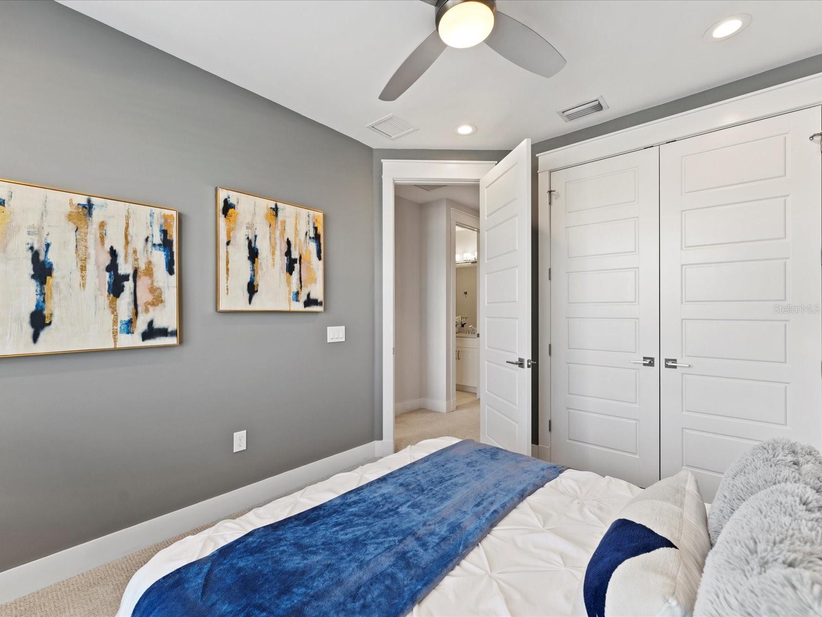 PARK SHORE - Residential