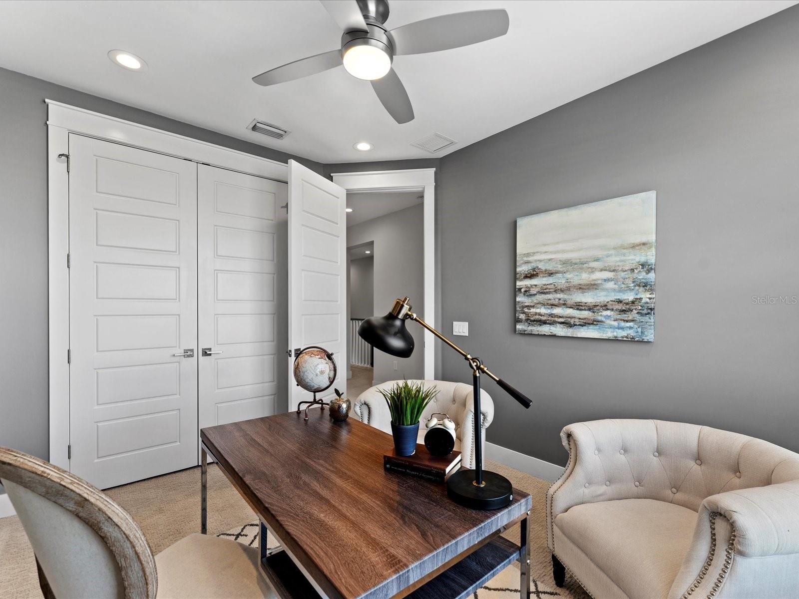 PARK SHORE - Residential