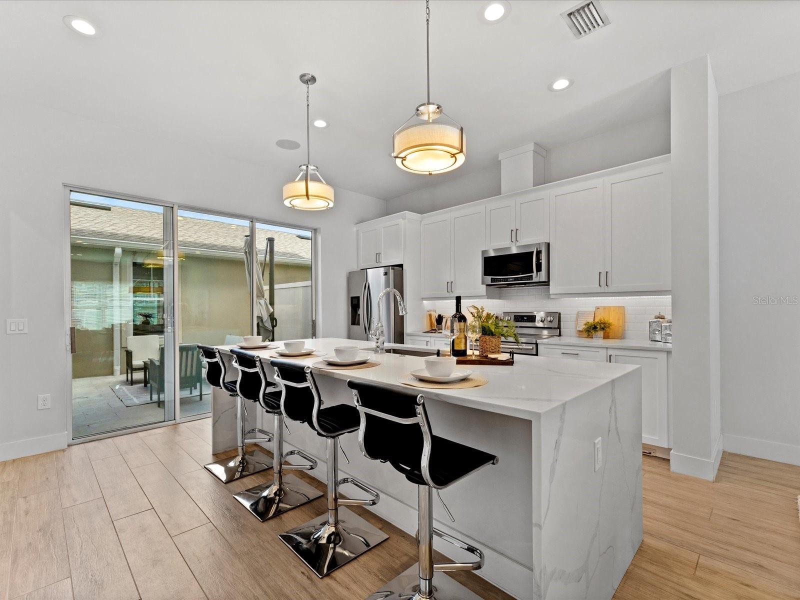 PARK SHORE - Residential