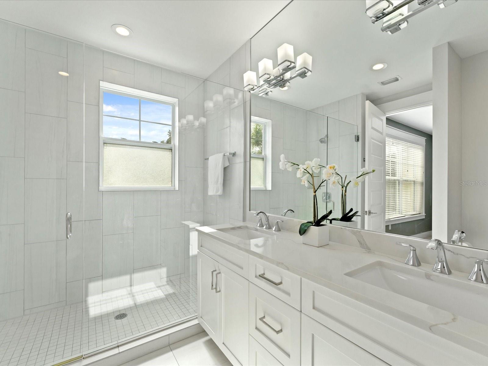 PARK SHORE - Residential