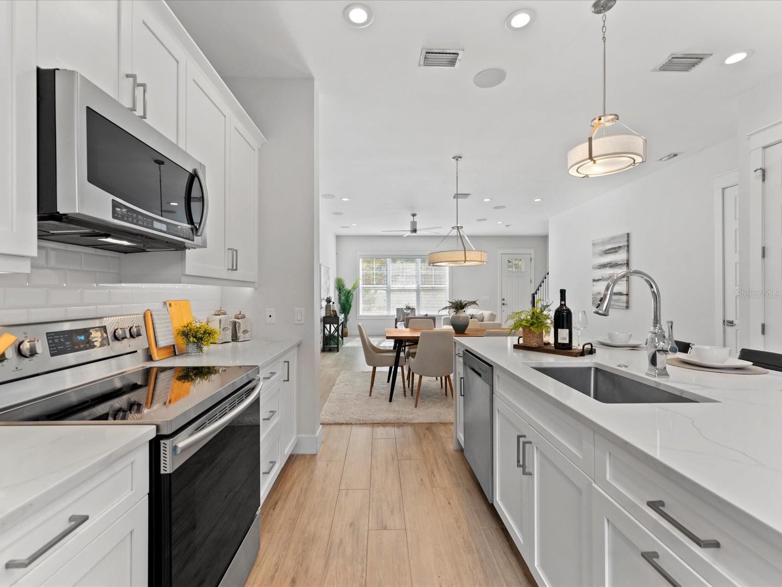 PARK SHORE - Residential