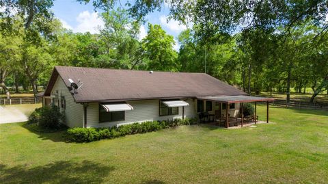 Tiny photo for 21990 NE Highway 27, Williston, FL 32696 (MLS # OM698836)