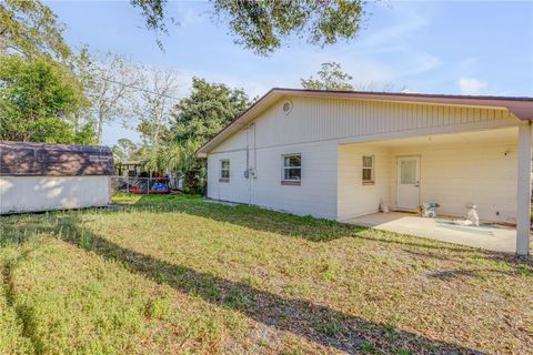 A home in SOUTH DAYTONA