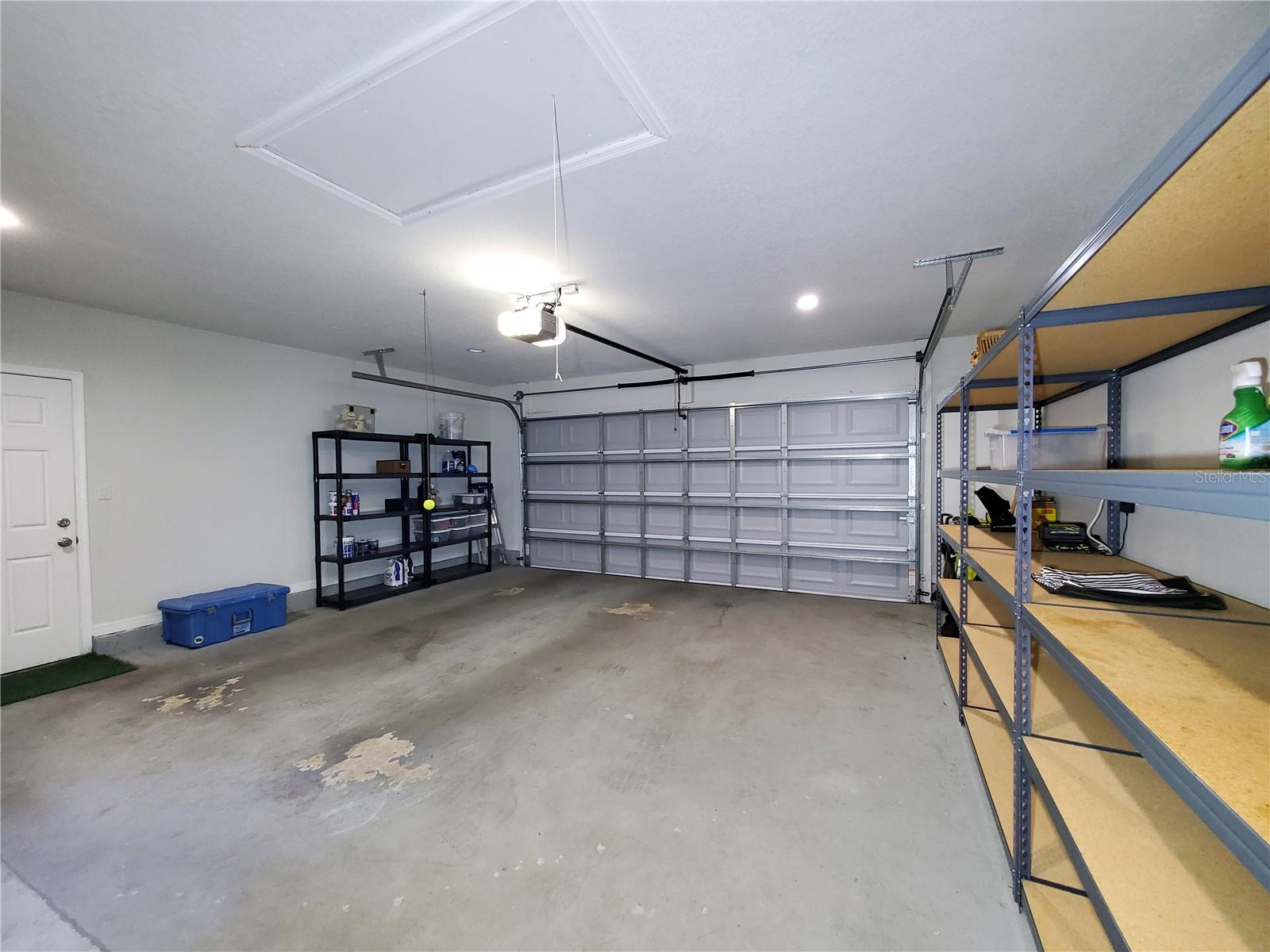 HIDDEN BEACH - Residential Lease