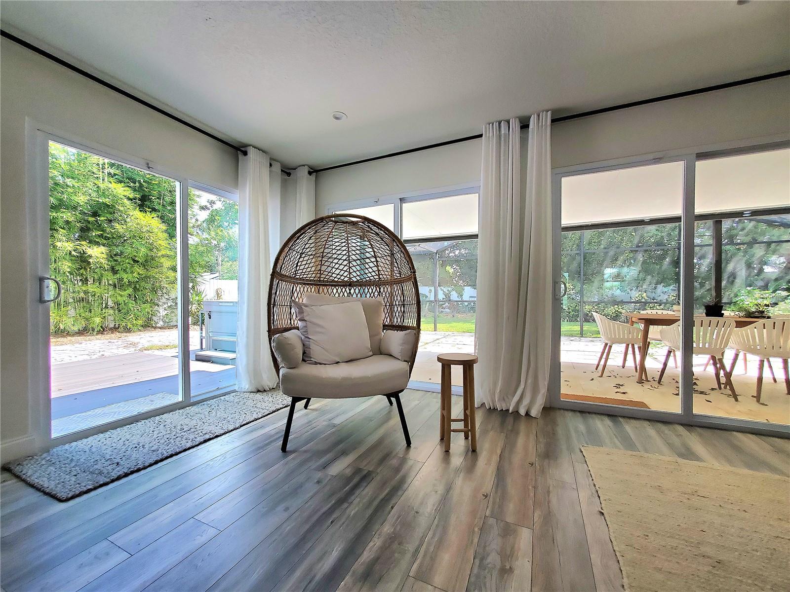 HIDDEN BEACH - Residential Lease