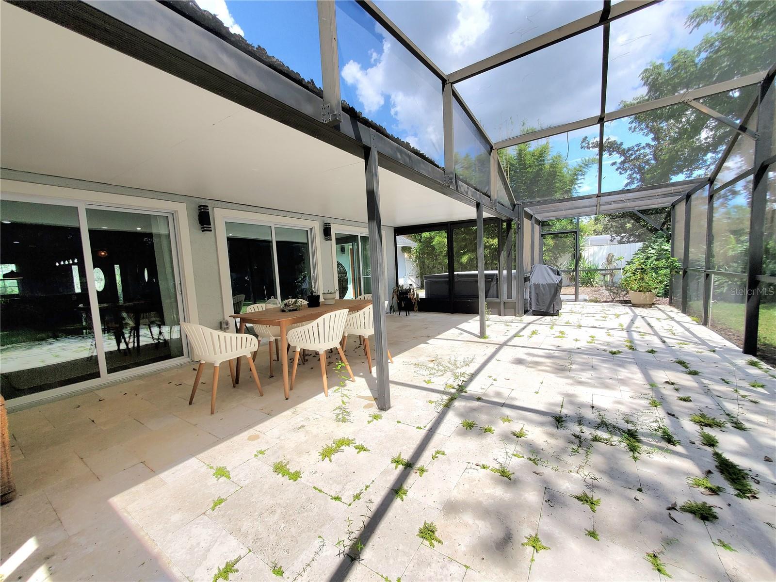 HIDDEN BEACH - Residential Lease