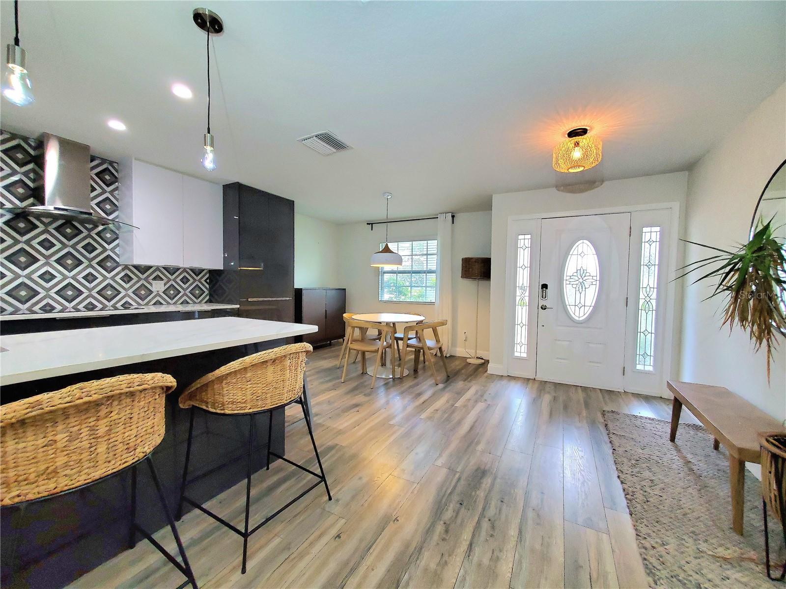 HIDDEN BEACH - Residential Lease