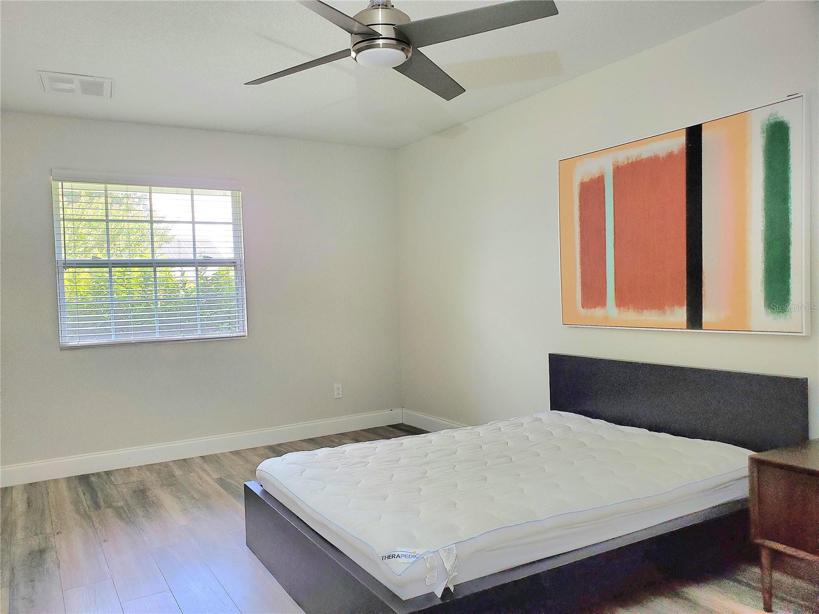 HIDDEN BEACH - Residential Lease