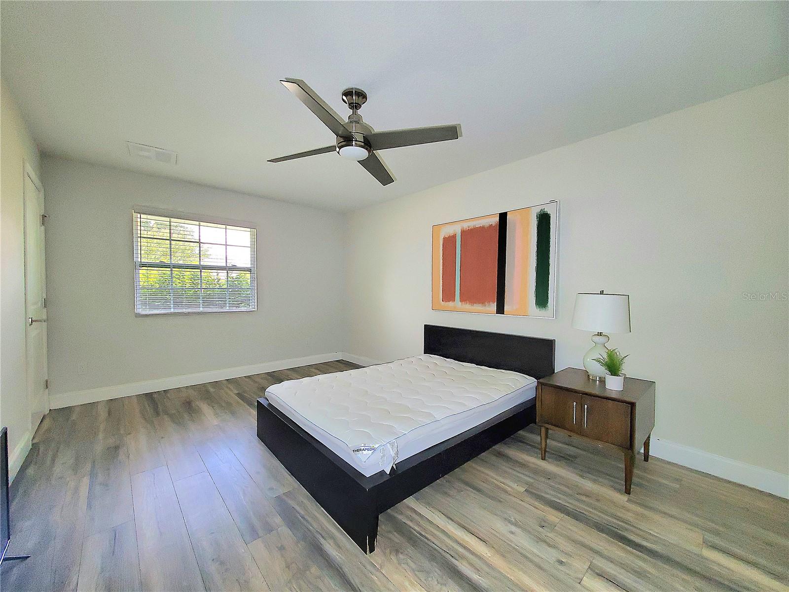 HIDDEN BEACH - Residential Lease