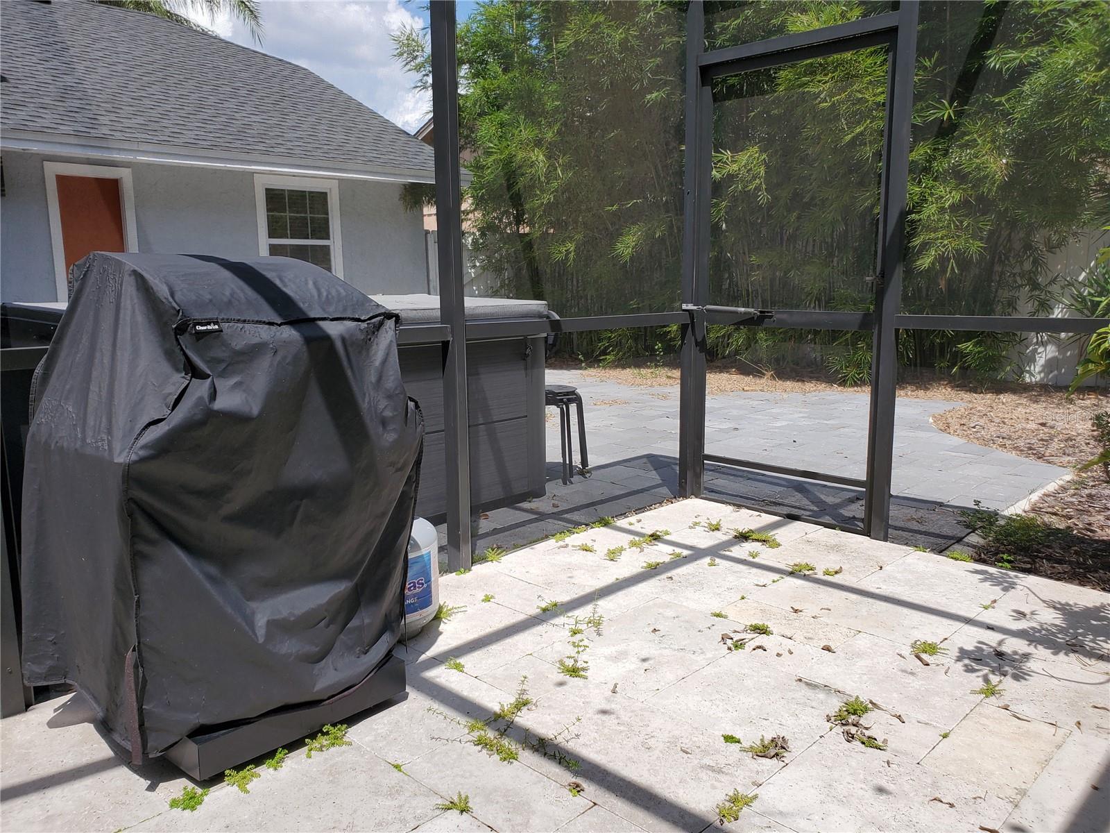 HIDDEN BEACH - Residential Lease