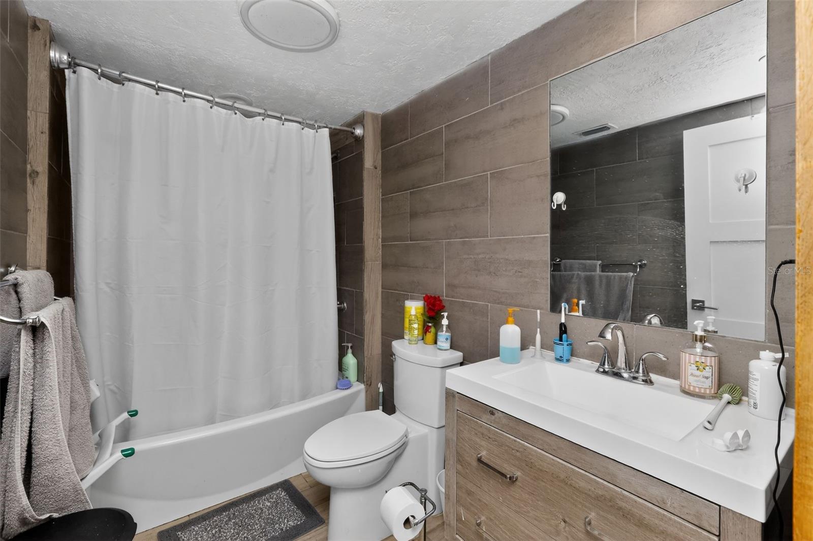 TWELVE OAKS VILLAGE UNIT 2 - Residential