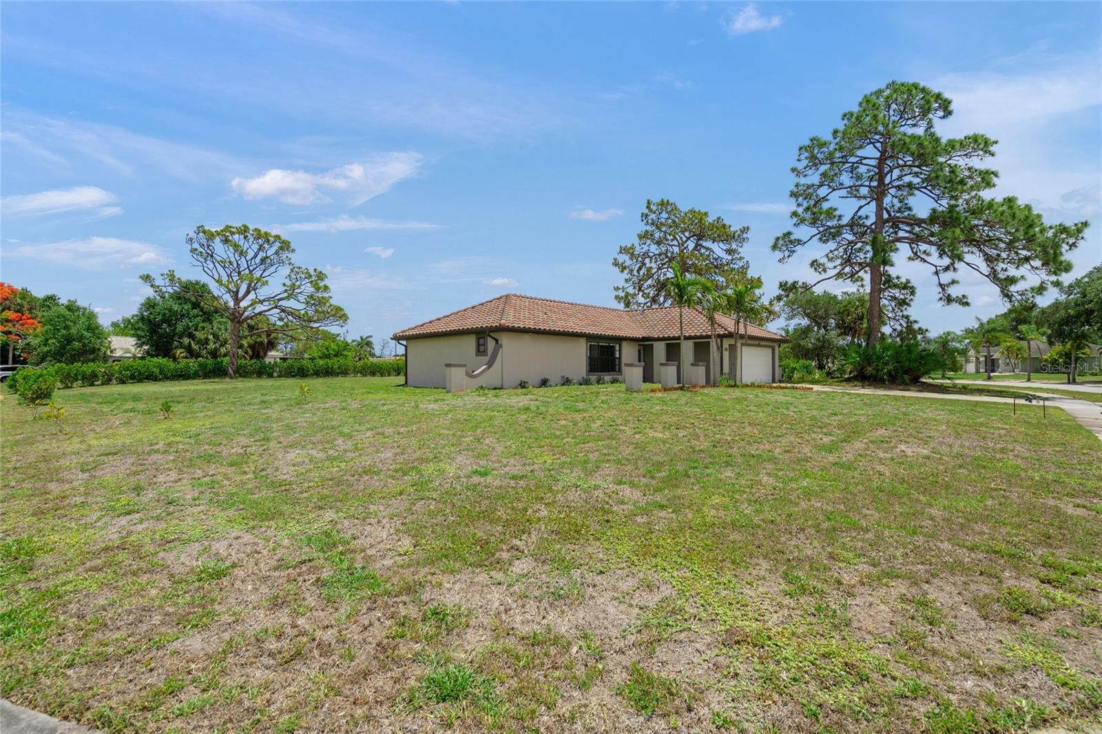 NORTH PORT CHARLOTTE COUNTRY CLUB - Residential
