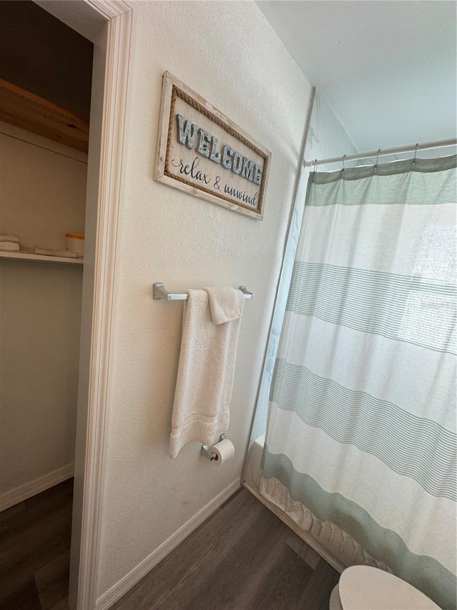 VIRGINIA GROVES ESTATES 1ST ADD - Residential