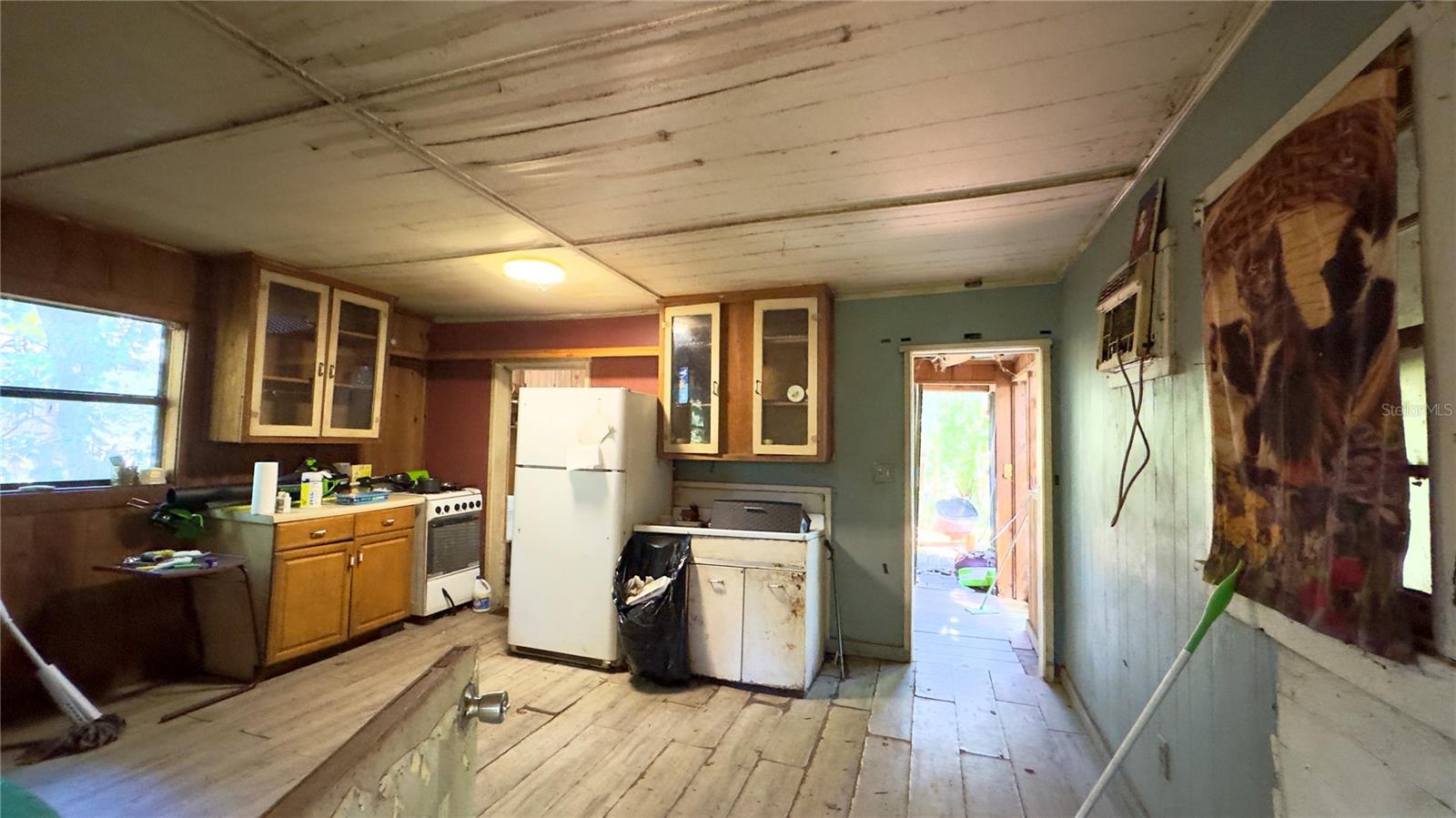 MOON LAKE ESTATES UNIT 11 - Residential