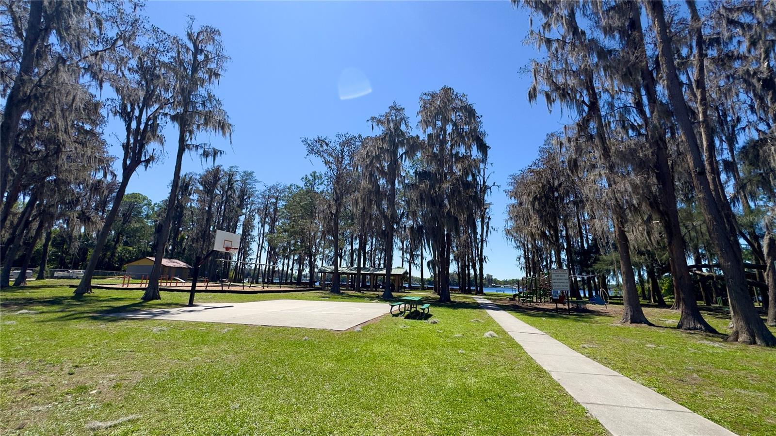 MOON LAKE ESTATES UNIT 11 - Residential