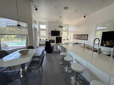 HUNTERS CREEK TR 515 PH 02 48 96 - Residential