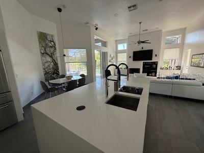 HUNTERS CREEK TR 515 PH 02 48 96 - Residential