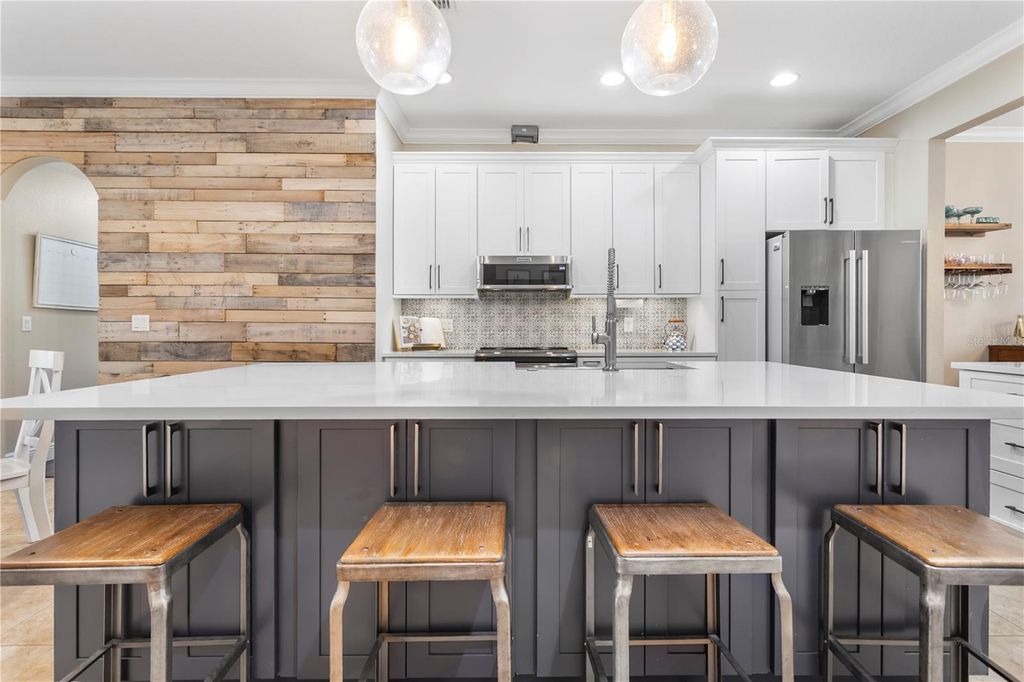 Photo of 304 Old Alemany Place, Oviedo, FL 32765 (MLS # O6367799)