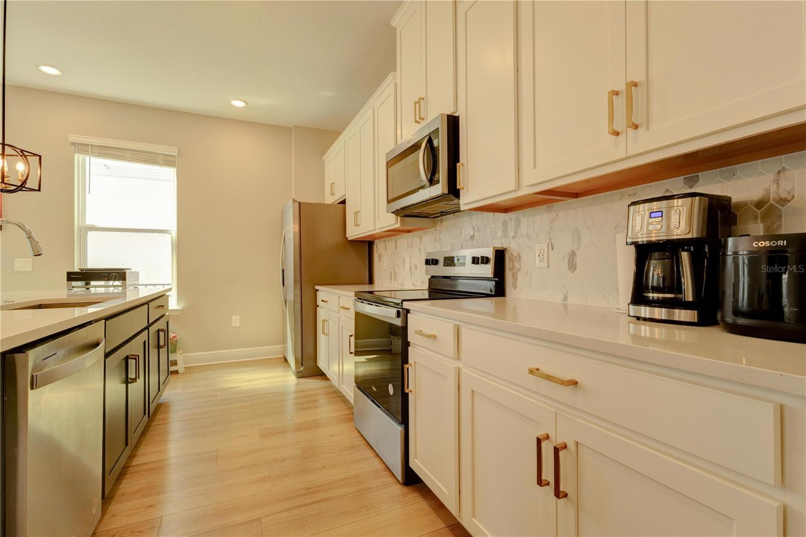 HIGHLAND RDG PH 2 - Residential Lease