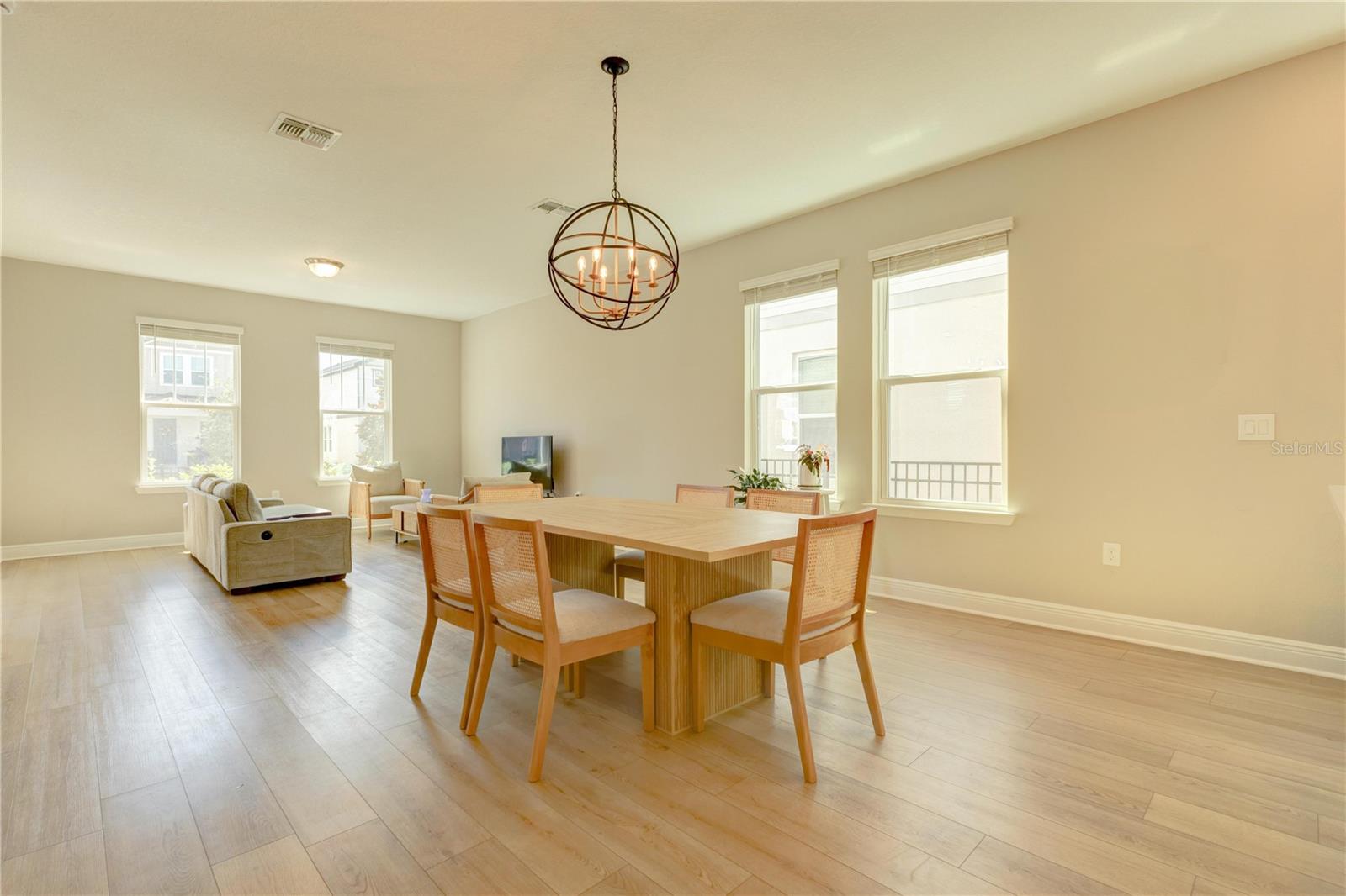 HIGHLAND RDG PH 2 - Residential Lease