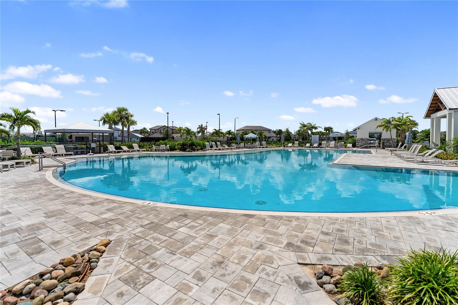 SWEETWATER AT LAKEWOOD RANCH PH I & II - Residential